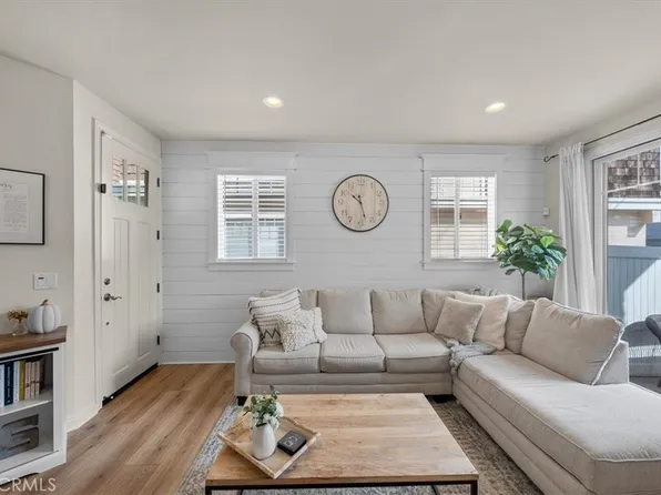 2161 Plaza Del Amo, Torrance, CA 90501