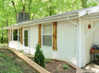 2410 Lake Tekawitha Rd, Pacific, MO 63069