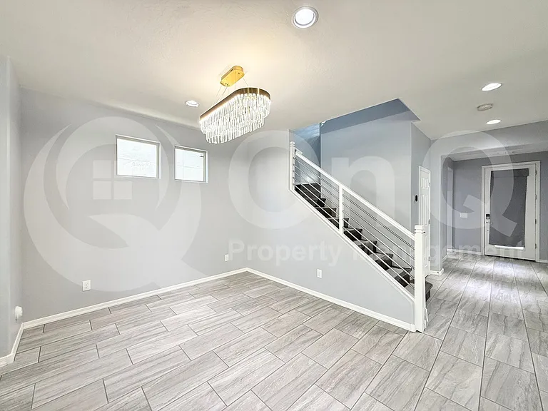 1151 S Jay St — Photo 6