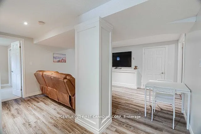 216 Irving Pl #LOWER — Photo 5
