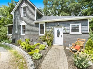 135 2nd St, Plainwell, MI 49080