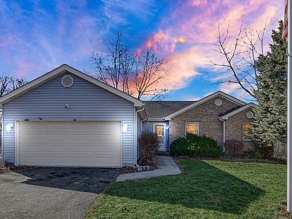 2nd image of 897 Meadowbrook Rd