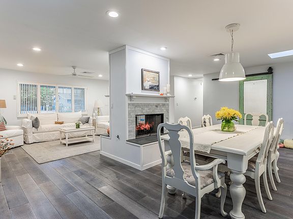 5th image of 1035 E Palmaire Ave