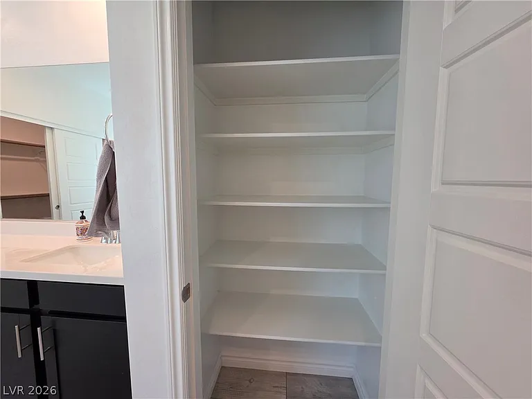 2990 Overlook Brook St — Photo 35