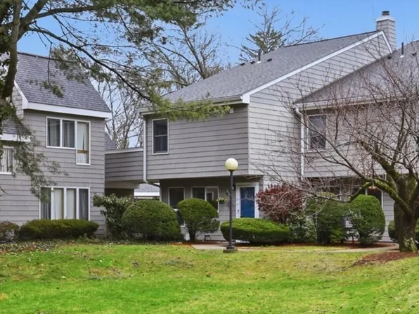 171 Swanton St Unit 39, Winchester, MA 01890