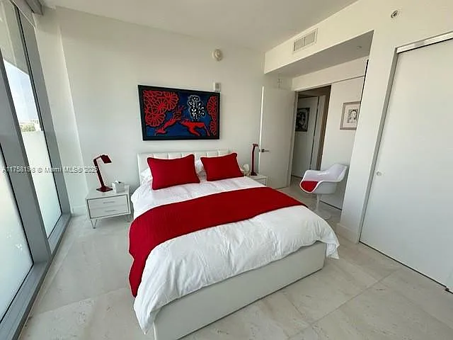 1 Collins Ave #602 — Photo 18