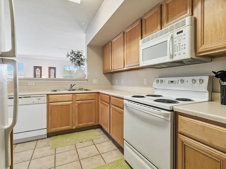 2950 Viscaya Pl #104 — Photo 11