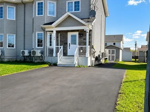 149 Lakeburn Ave, Dieppe, NB E1A 8N5