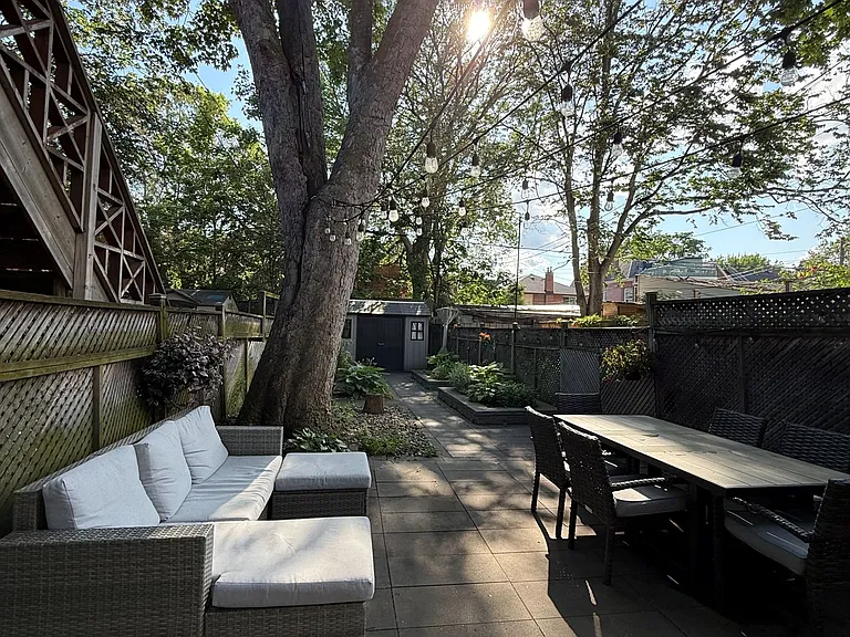 66 Lansdowne Ave #1 — Photo 20