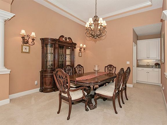 4th image of 229 Island Green Dr