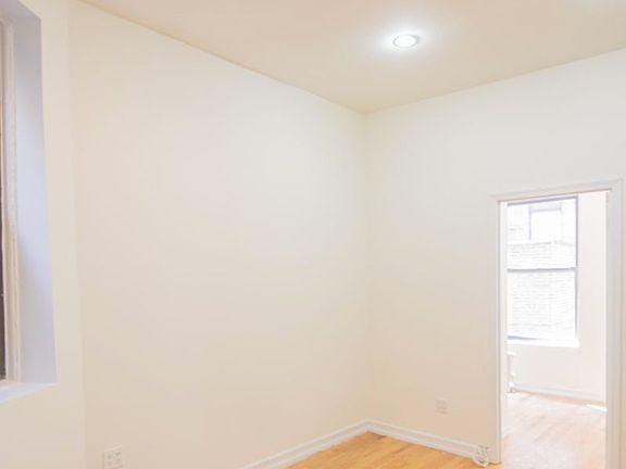 2nd image of 139 Eldridge St #3BB