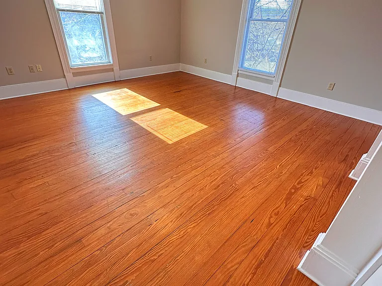517 Walnut Ave #4 — Photo 3