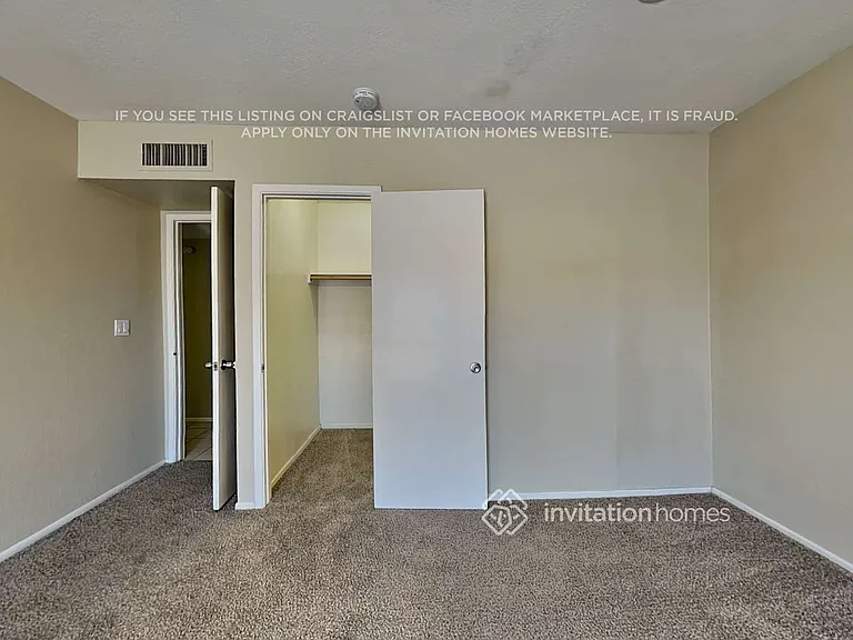 5634 W Altadena Ave — Photo 10