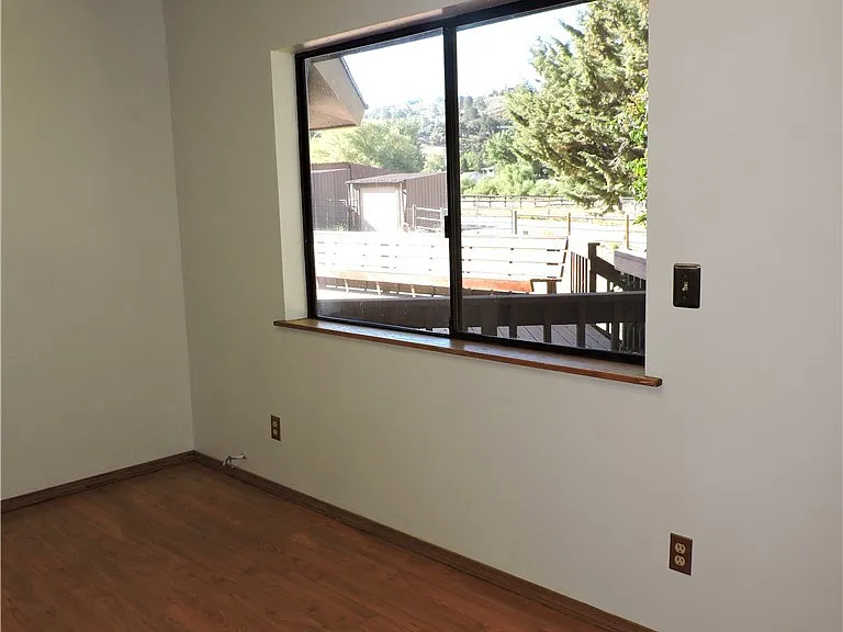 26931 Columbia Way — Photo 34