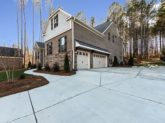 5th image of 130 Streamwood Rd