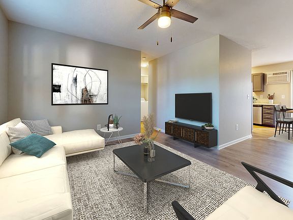 4th image of 600 N School St #4929458