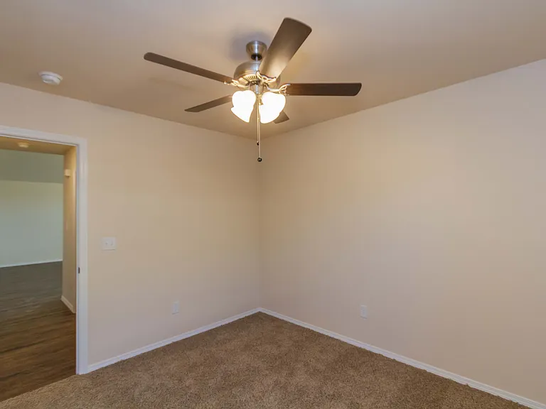 7514 Beck Dr — Photo 9