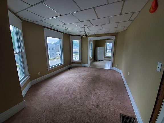 3rd image of 524 S Washington Ave
