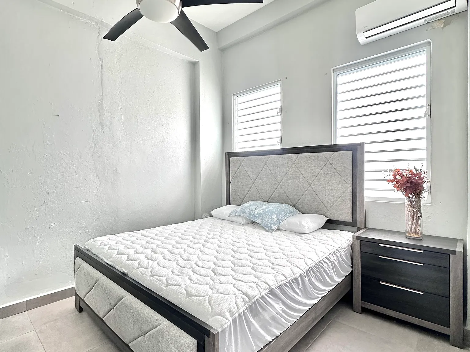 2 bed, 1300 sqft, $1,500 — Photo 3