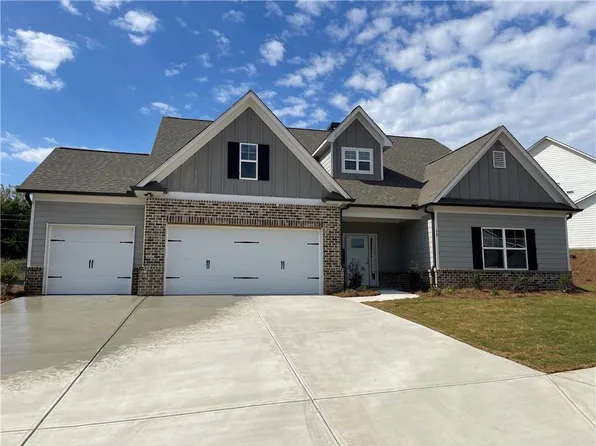 50 Hidden Fields Way, Hoschton, GA 30548