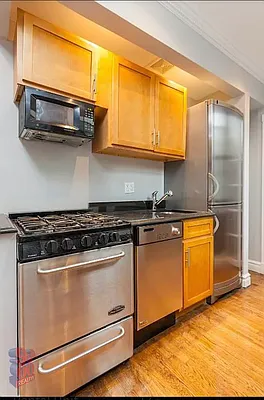 Rented by REAL New York | media 169