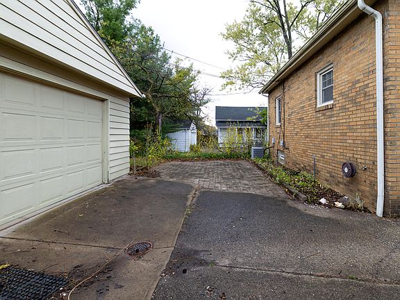 5th image of 1504 Jaeger Dr