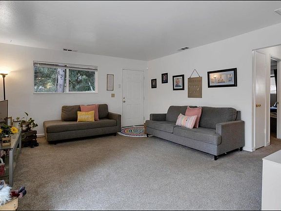 5th image of 20375 Eureka Dr