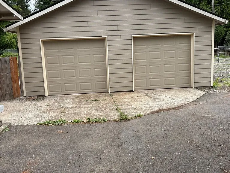 14462 SE Bluff Rd — Photo 3