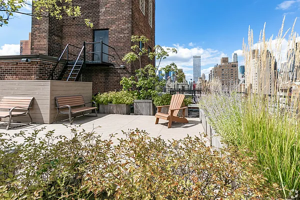 Sold by NY Living Solutions | media 25