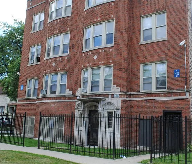916 N Menard Ave — Photo 11