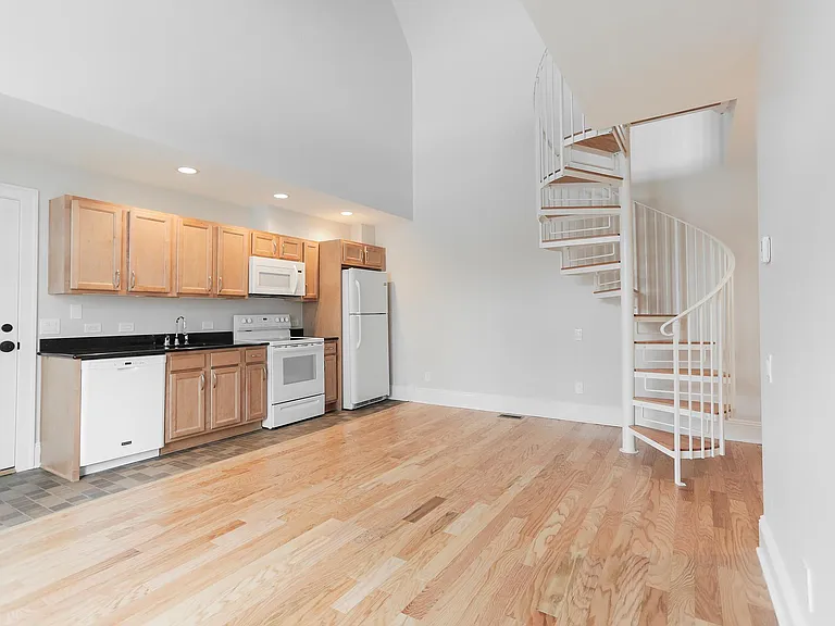 15100 Detroit Ave #8 — Photo 5