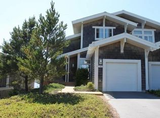 355 Promontory Ln, Tillamook, OR 97141