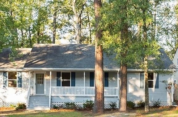 2nd image of 712 Willow Oak Ln