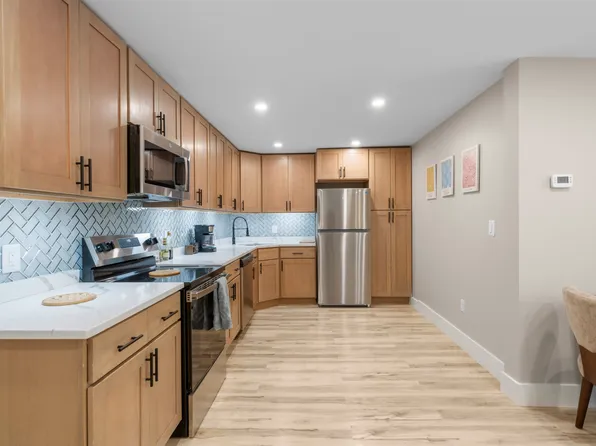 48A311 Avonwood Rd, Avon, CT