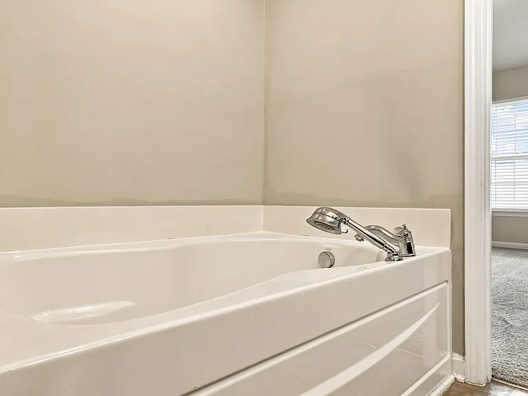 8221 Pilots View Dr — Photo 15