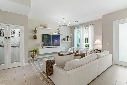 3121 Yorkshire Ln Photo 1