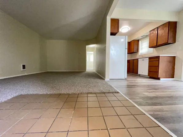 Golden Key Manor, 1726-1744 NE Hancock St #1730, Portland, OR 97212