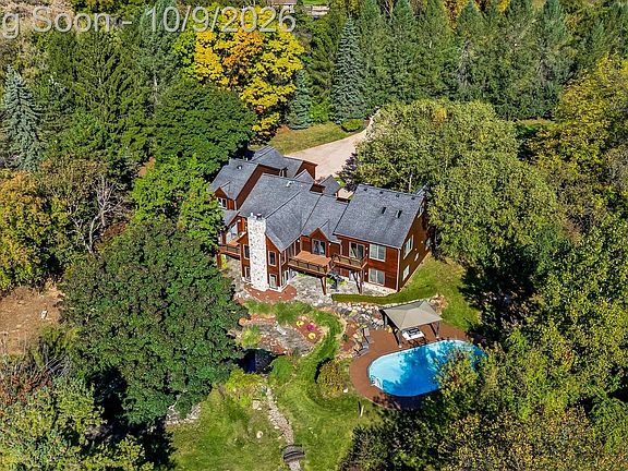 5th image of 4455 Heron St