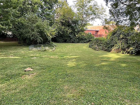 2nd image of 328 Sumpter Ave