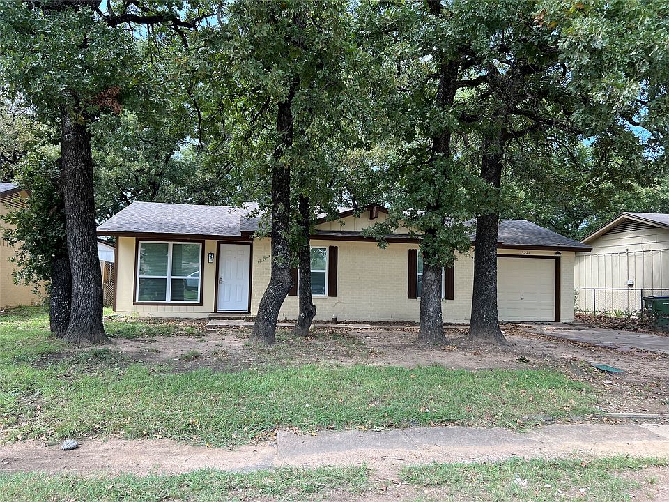 1st image of 3221 Forestdale Ln