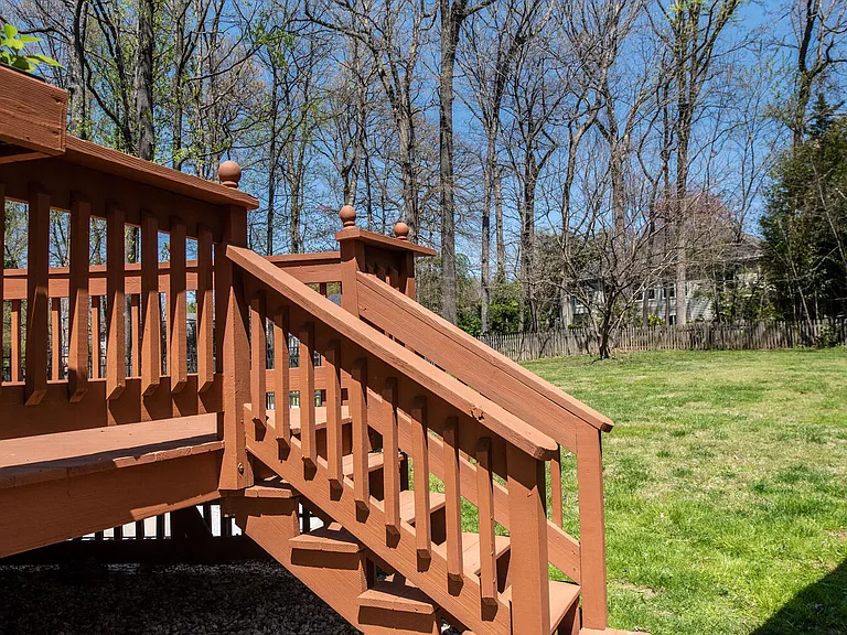 2725 Oldewood Dr — Photo 33