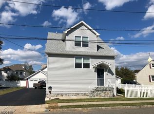 18 Tolstoi Pl, Little Falls, NJ 07424