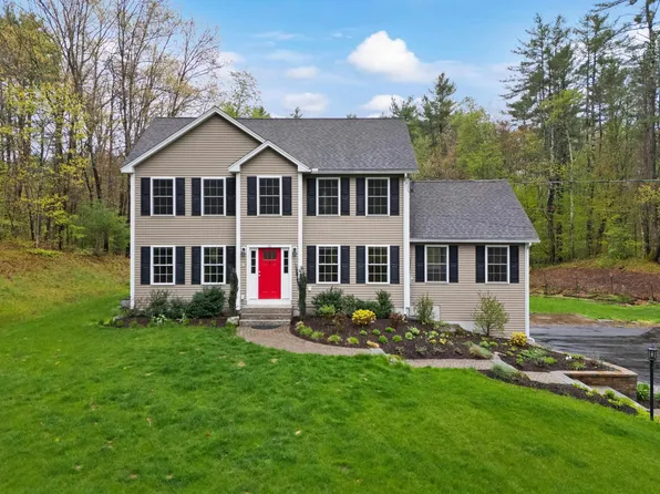 10 Wood Circle, Goffstown, NH 03045