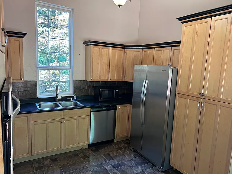 22302 Glenview Ct SE — Photo 22