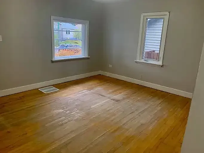2 bed, 950 sqft, $1,400 — Photo 4