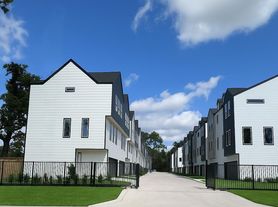 5304 Kindred Garden Ln