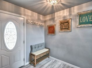 824 S Blue Quail Ct, Granbury, TX 76049