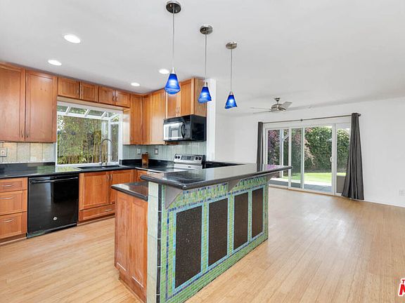 5th image of 4302 Torreon Dr