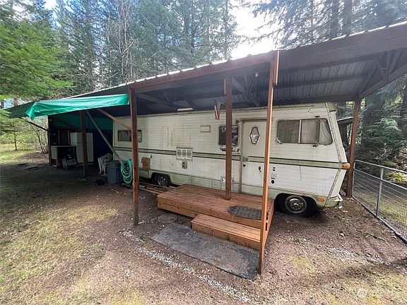 5th image of 134 Cowlitz View Drive