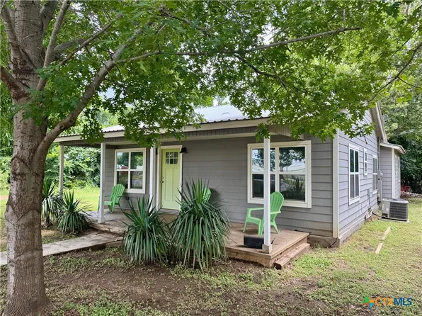 708 Sheffield Ave, Llano, TX 78643